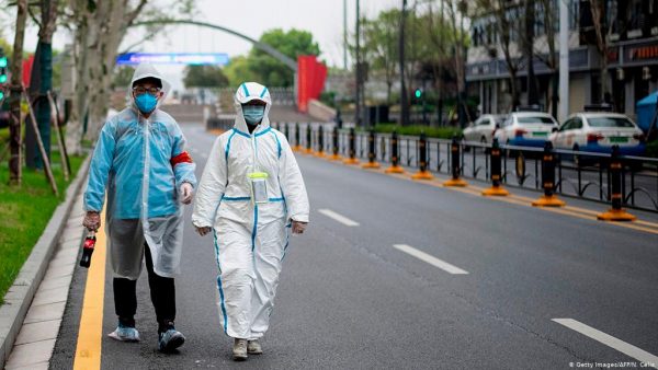 Instrucción de 19 de marzo de 2020, del Ministerio de Sanidad, por la que se establecen criterios interpretativos para la atención de animales domésticos en la gestión de la situación de crisis sanitaria ocasionada por el COVID-19
