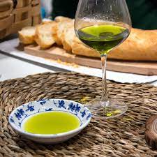 How clarification systems can affect virgin olive oil composition and quality at industrial scale.